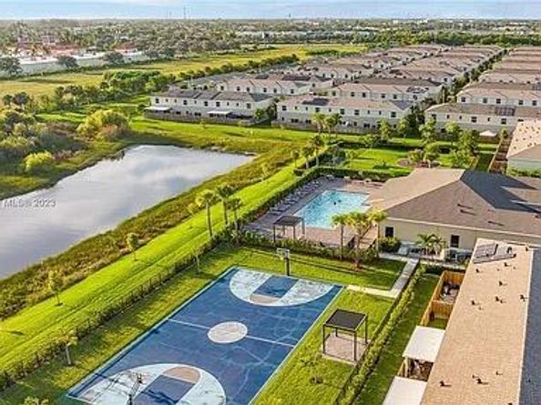 460 NE 4th Lane, Florida City FL 33034