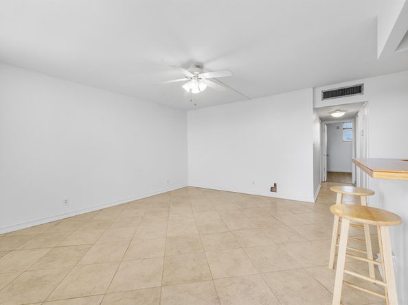 2400 NE 10th Street 410, Pompano Beach FL 33062