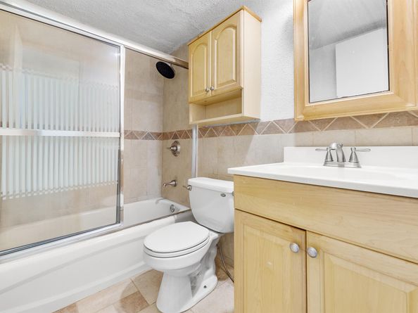 2400 NE 10th Street 410, Pompano Beach FL 33062