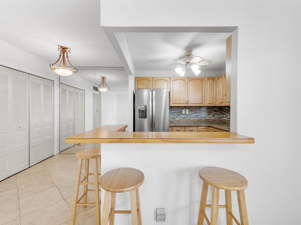 2400 NE 10th Street 410, Pompano Beach FL 33062