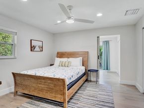 218 NE 10th Street, Delray Beach FL 33444
