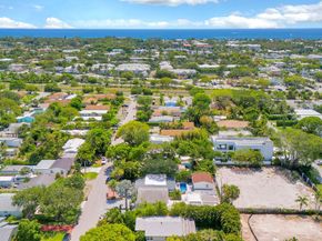 218 NE 10th Street, Delray Beach FL 33444