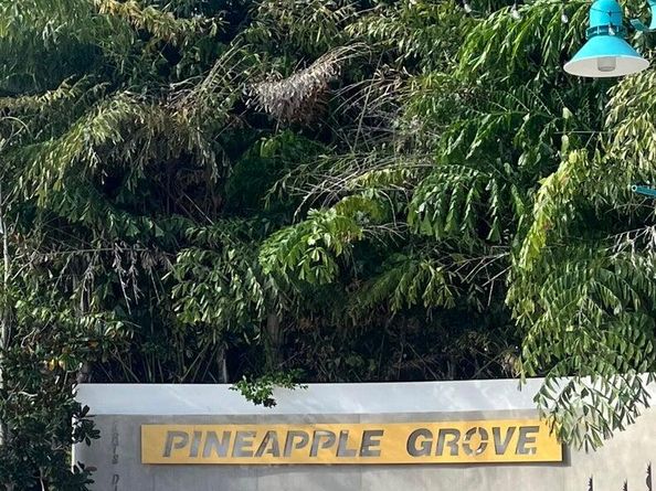 218 NE 10th Street, Delray Beach FL 33444