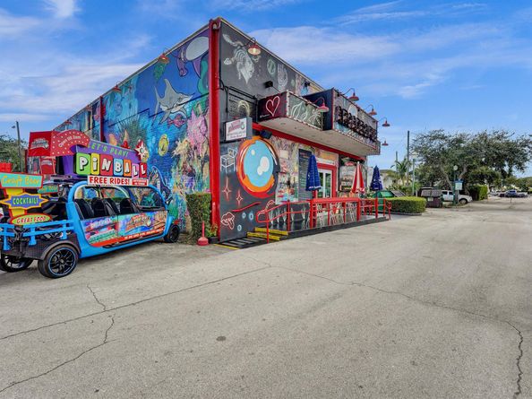 218 NE 10th Street, Delray Beach FL 33444