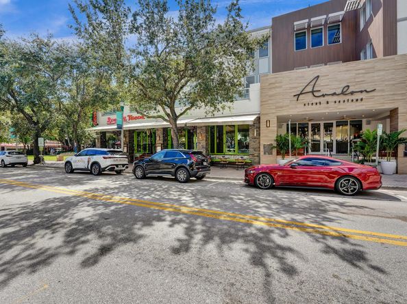 218 NE 10th Street, Delray Beach FL 33444