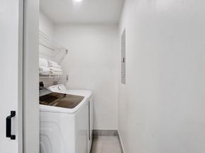 218 NE 10th Street, Delray Beach FL 33444