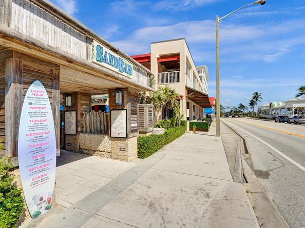 218 NE 10th Street, Delray Beach FL 33444