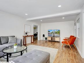 218 NE 10th Street, Delray Beach FL 33444