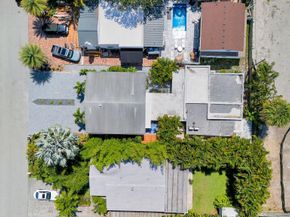 218 NE 10th Street, Delray Beach FL 33444