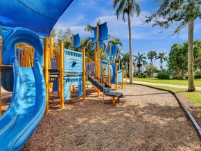 218 NE 10th Street, Delray Beach FL 33444
