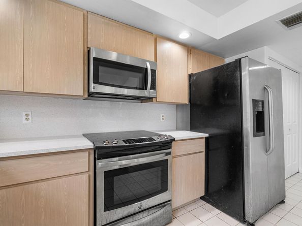 8111 Northboro Court 11b, Lake Clarke Shores FL 33406