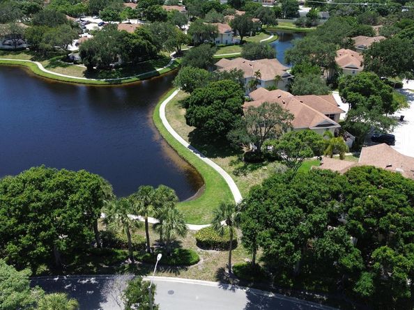 8111 Northboro Court 11b, Lake Clarke Shores FL 33406