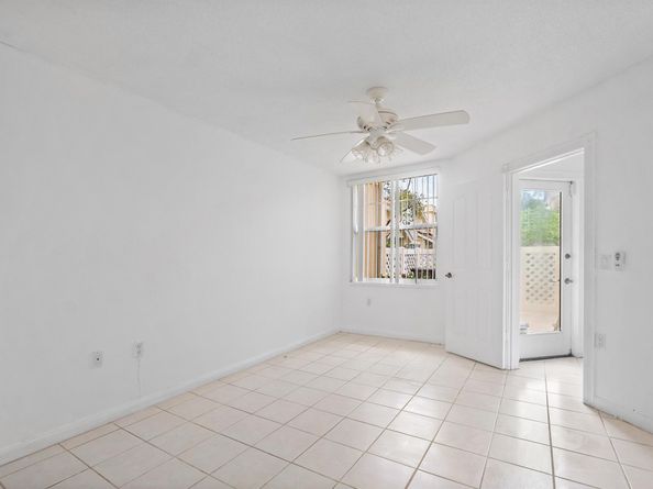 8111 Northboro Court 11b, Lake Clarke Shores FL 33406