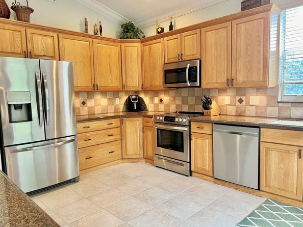 4920 Swans Lane, Coconut Creek FL 33073