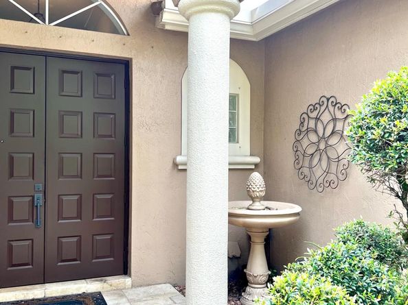 4920 Swans Lane, Coconut Creek FL 33073