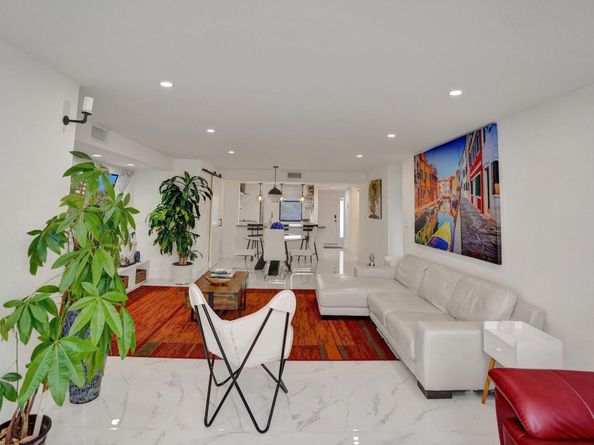 2768 Carambola Circle S 301, Coconut Creek FL 33066