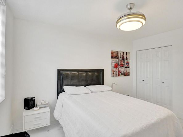 2768 Carambola Circle S 301, Coconut Creek FL 33066