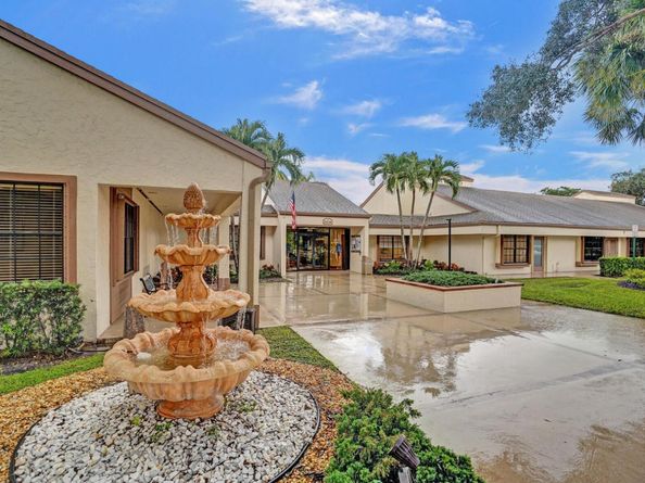 2768 Carambola Circle S 301, Coconut Creek FL 33066