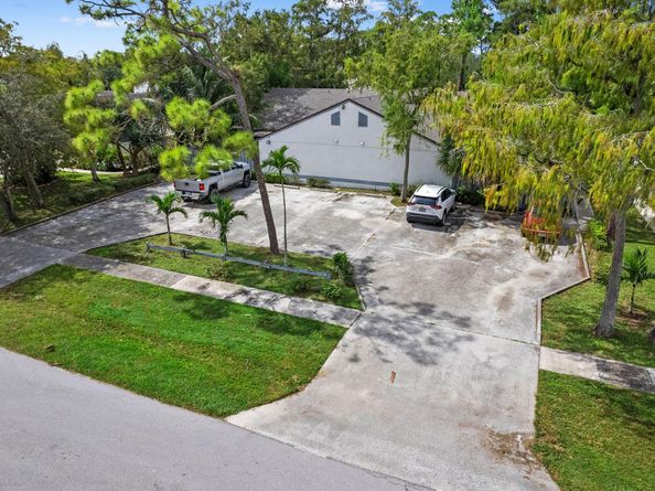 1567 Hawthorne Place, Wellington FL 33414
