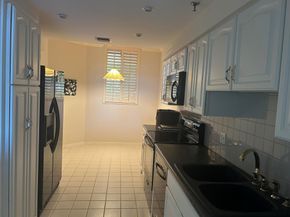 11370 Twelve Oaks Way 117, North Palm Beach FL 33408