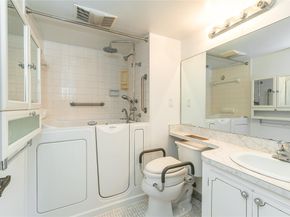 8960 S Hollybrook Blvd 103, Pembroke Pines FL 33025