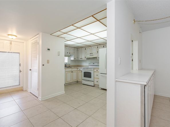 8960 S Hollybrook Blvd 103, Pembroke Pines FL 33025