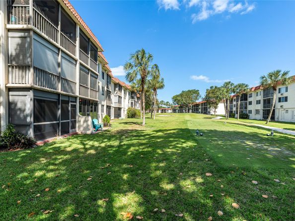 8960 S Hollybrook Blvd 103, Pembroke Pines FL 33025