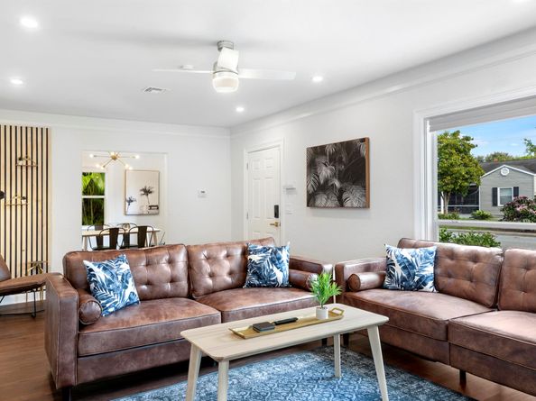 1021 N Palmway, Lake Worth Beach FL 33460