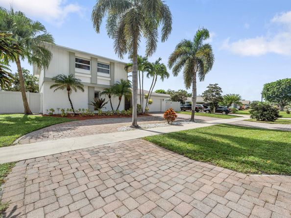 17741 Briar Patch Trail, Boca Raton FL 33487