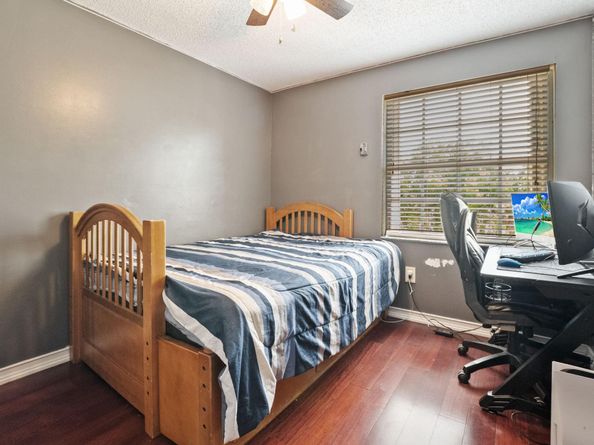 1474 NW 153rd Ln, Pembroke Pines FL 33028