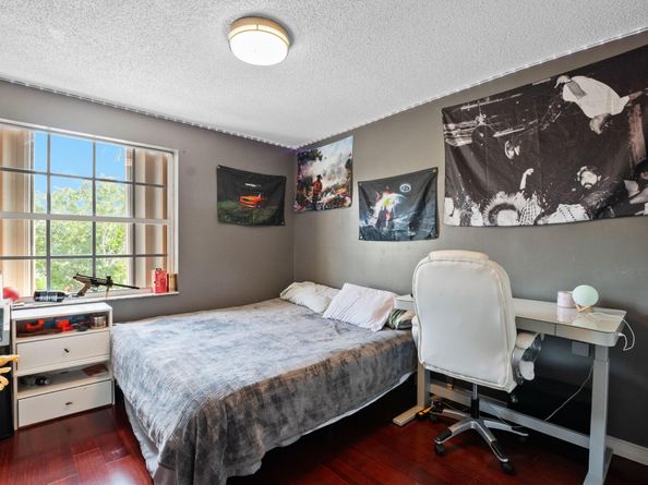 1474 NW 153rd Ln, Pembroke Pines FL 33028