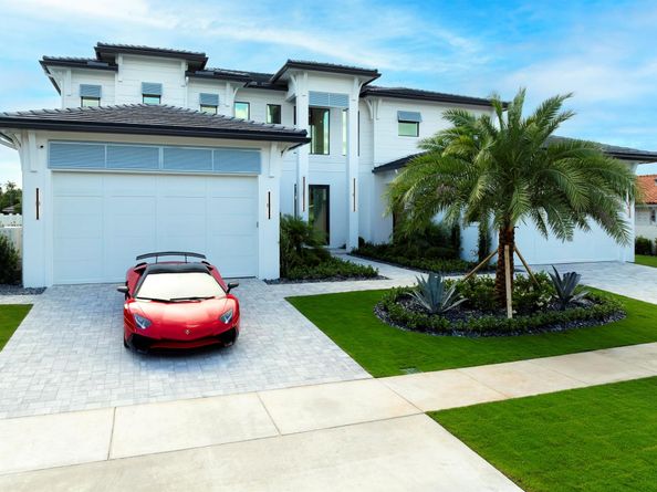 748 Waterway Drive, North Palm Beach FL 33408