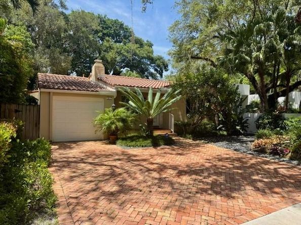1617 SE 2nd St, Fort Lauderdale FL 33301