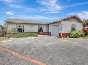 2081 NW 107th Ter, Sunrise FL 33322