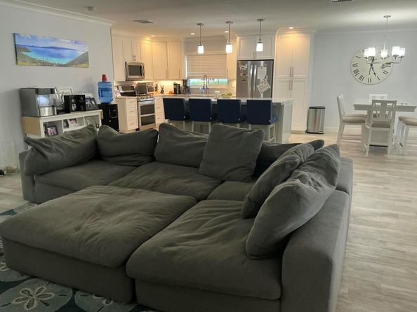 18 Holly Drive, Boynton Beach FL 33436