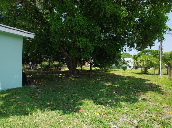 2316 NW 13th Ct, Fort Lauderdale FL 33311