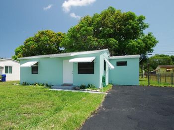 2316 NW 13th Ct