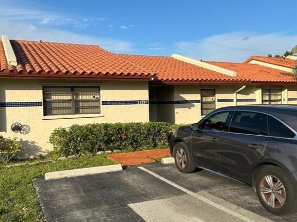 11267 SW 59th Pl, Cooper City FL 33330