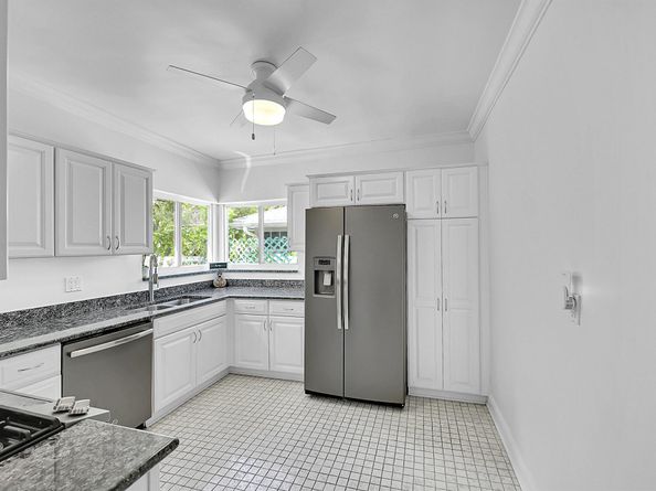 1117 S Palmway, Lake Worth Beach FL 33460