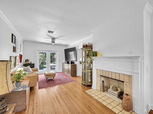 1117 S Palmway, Lake Worth Beach FL 33460