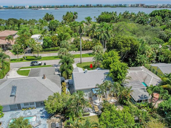 1117 S Palmway, Lake Worth Beach FL 33460