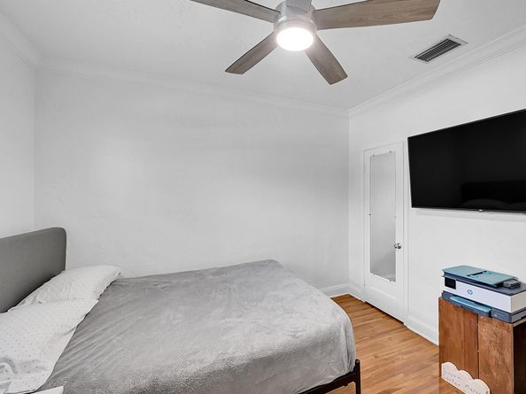 1117 S Palmway, Lake Worth Beach FL 33460