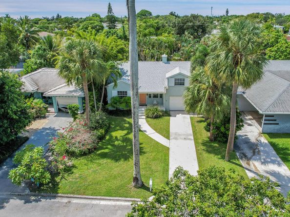 1117 S Palmway, Lake Worth Beach FL 33460