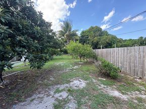 2835 Polk St, Hollywood FL 33020