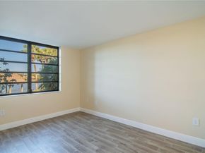 1100 Colony Point Cir 105, Pembroke Pines FL 33026