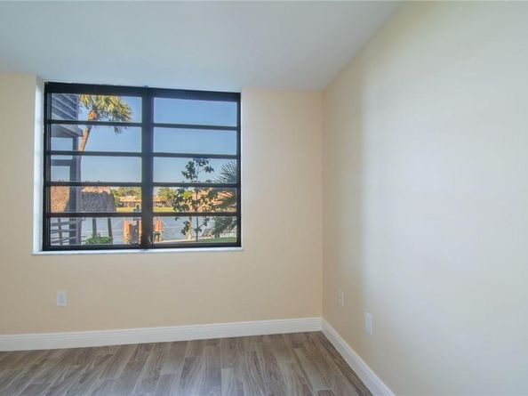 1100 Colony Point Cir 105, Pembroke Pines FL 33026