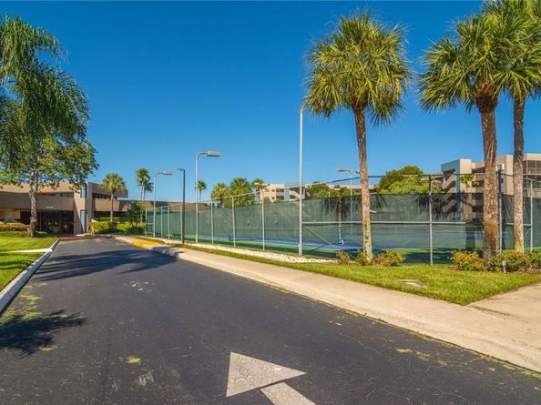 1100 Colony Point Cir 105, Pembroke Pines FL 33026