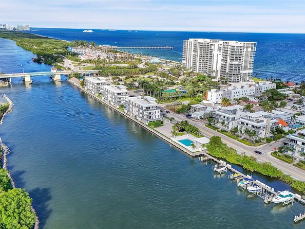 356 Balboa St, Hollywood FL 33019