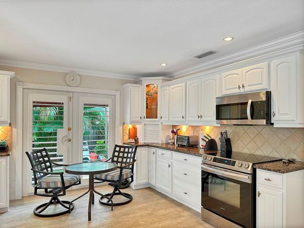 6500 NE 20th Ter, Fort Lauderdale FL 33308