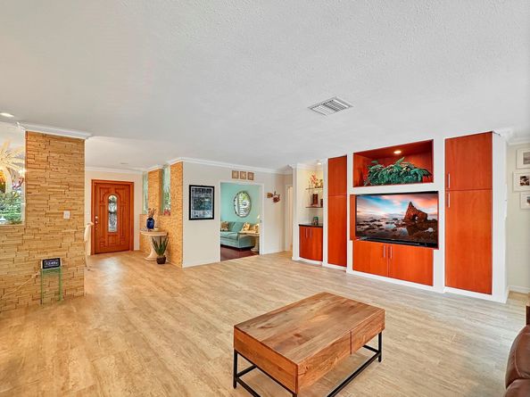 6500 NE 20th Ter, Fort Lauderdale FL 33308
